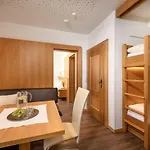 ホテル Alpenhof - New Sauna Area 3*