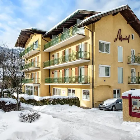 Alpenhof - New Sauna Area ホテル 3*
